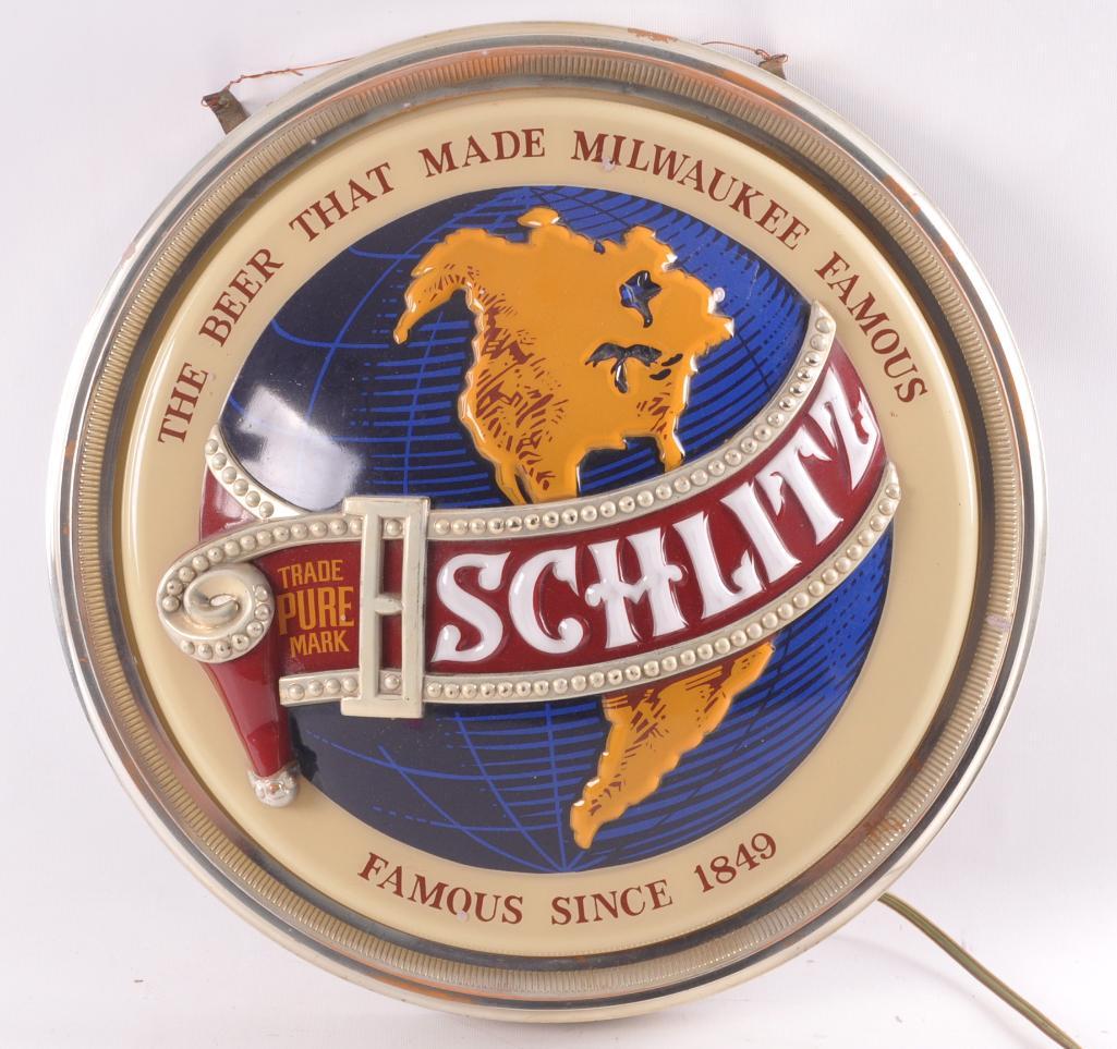Vintage Schlitz Light Up Advertising Beer Sign: Working Condition, 18 inches round