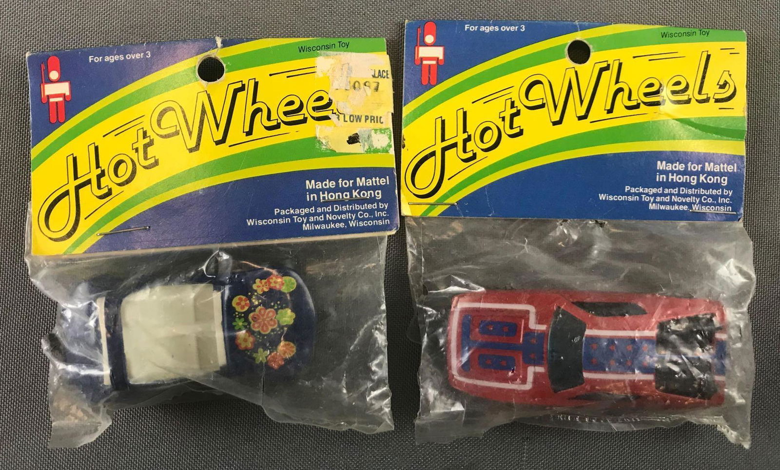 Group of 2 Hot Wheels Redline Die-Cast Vehicles in (1 of 4)