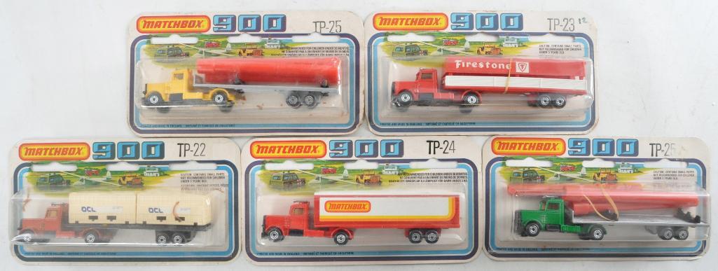 Group of 5 Matchbox 900 Die-Cast Vehicle Gift Sets (1 of 6)