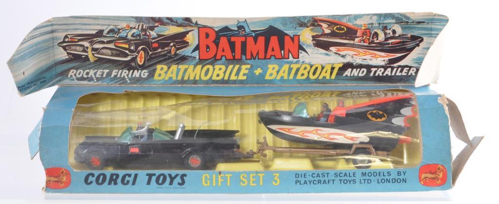 Corgi Toys Batman Batmobile and Batboat Die-Cast (1 of 13)
