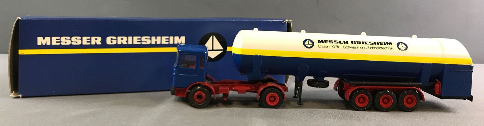 Messer Griesheim Die Cast Metal Truck In Original Box (1 of 6)