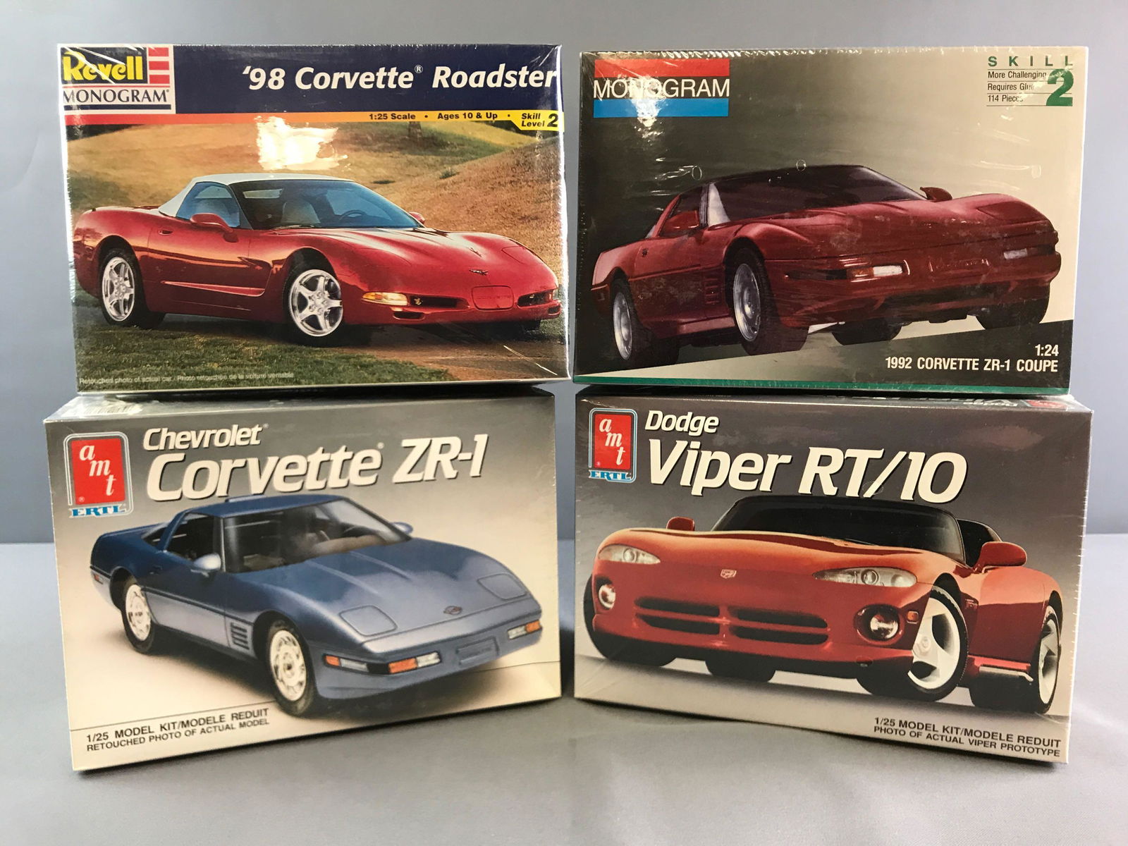 Group of 4 Scale Model Car Kits Corvettes and Viper In (1 of 3)