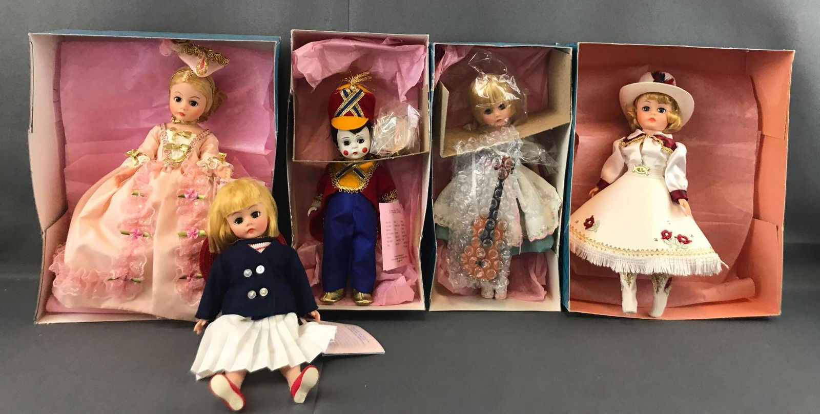 Group of 5 Madame Alexander Portrettes, Storyland and (1 of 8)