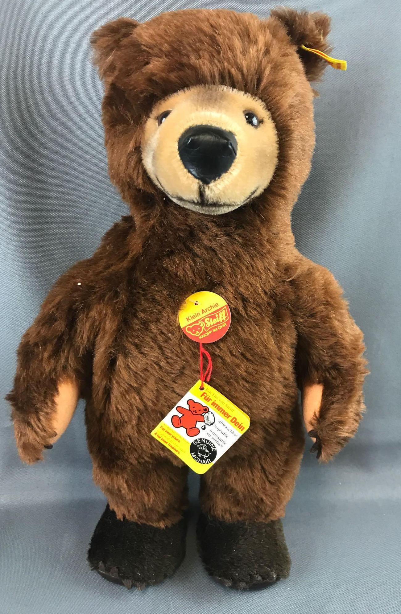 Vintage 1980s Steiff Klein Archie bear 0140/38: 16 inch bear with all original tags. Out of box