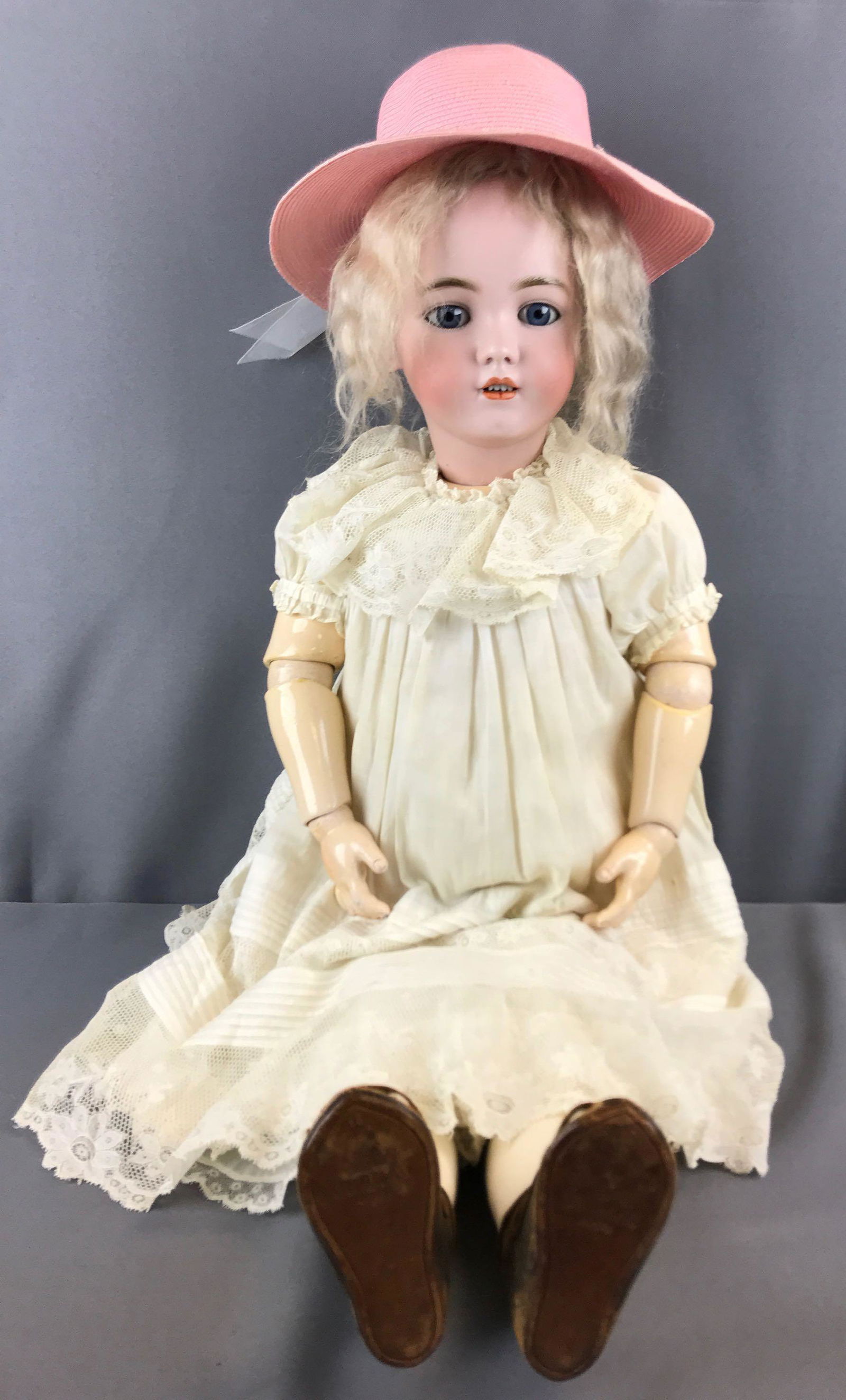Antique Simon and Halbig Doll with Bisque head (1 of 7)