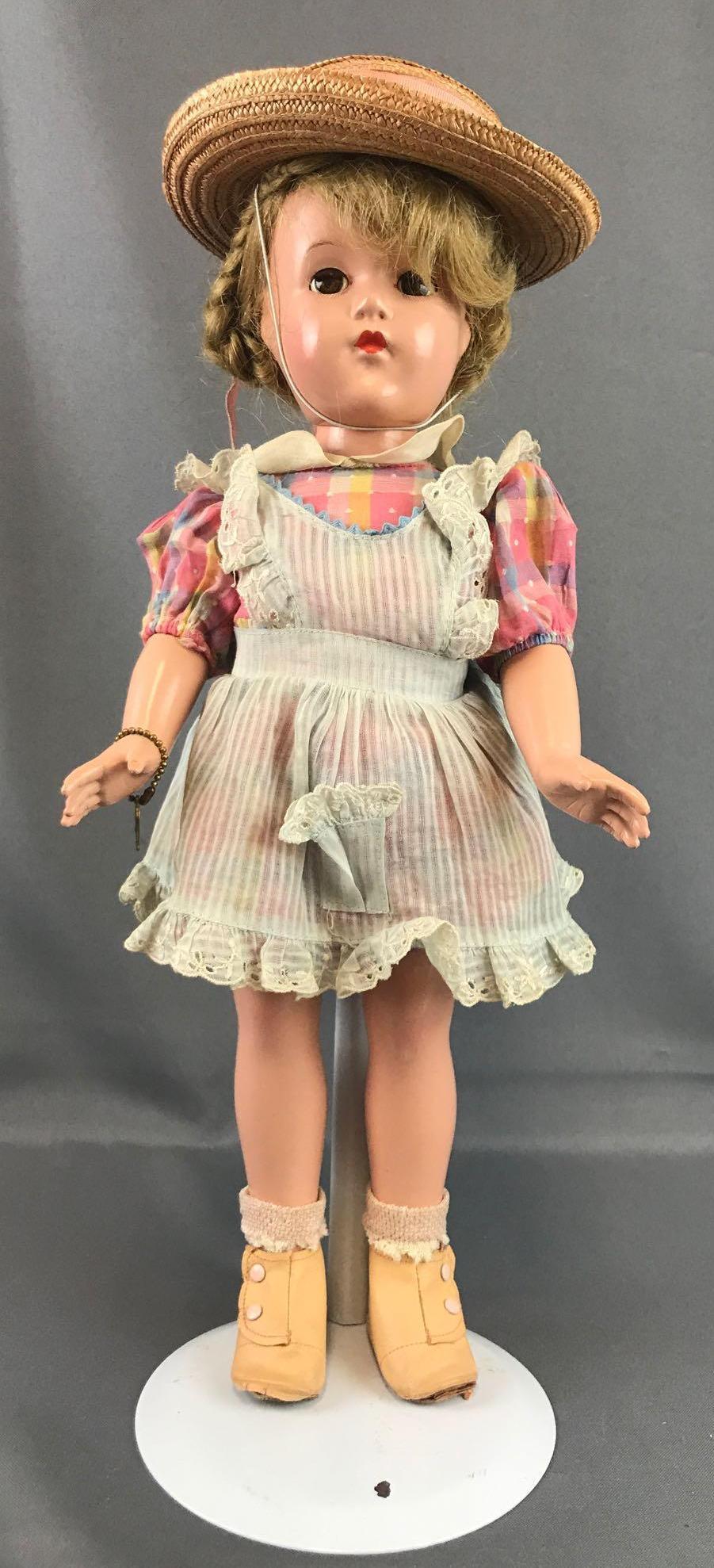 Vintage 1940s Effanbee doll (1 of 5)