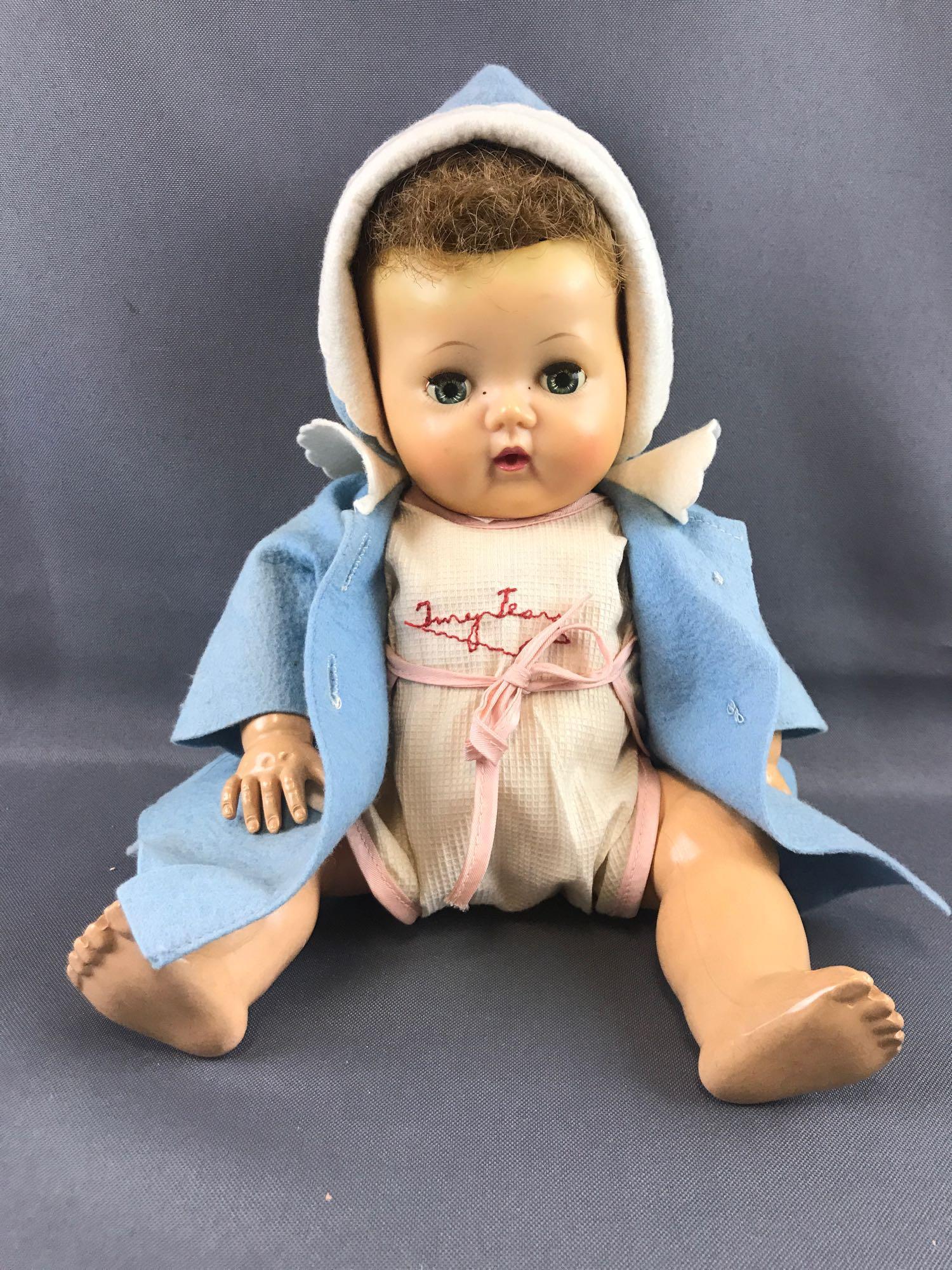 Vintage 1950s American Character doll (1 of 8)