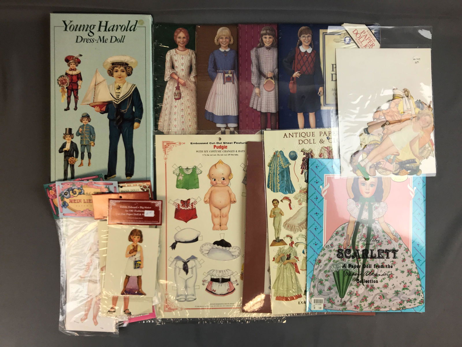 Group of paper doll sets including Shirley Temple, (1 of 3)