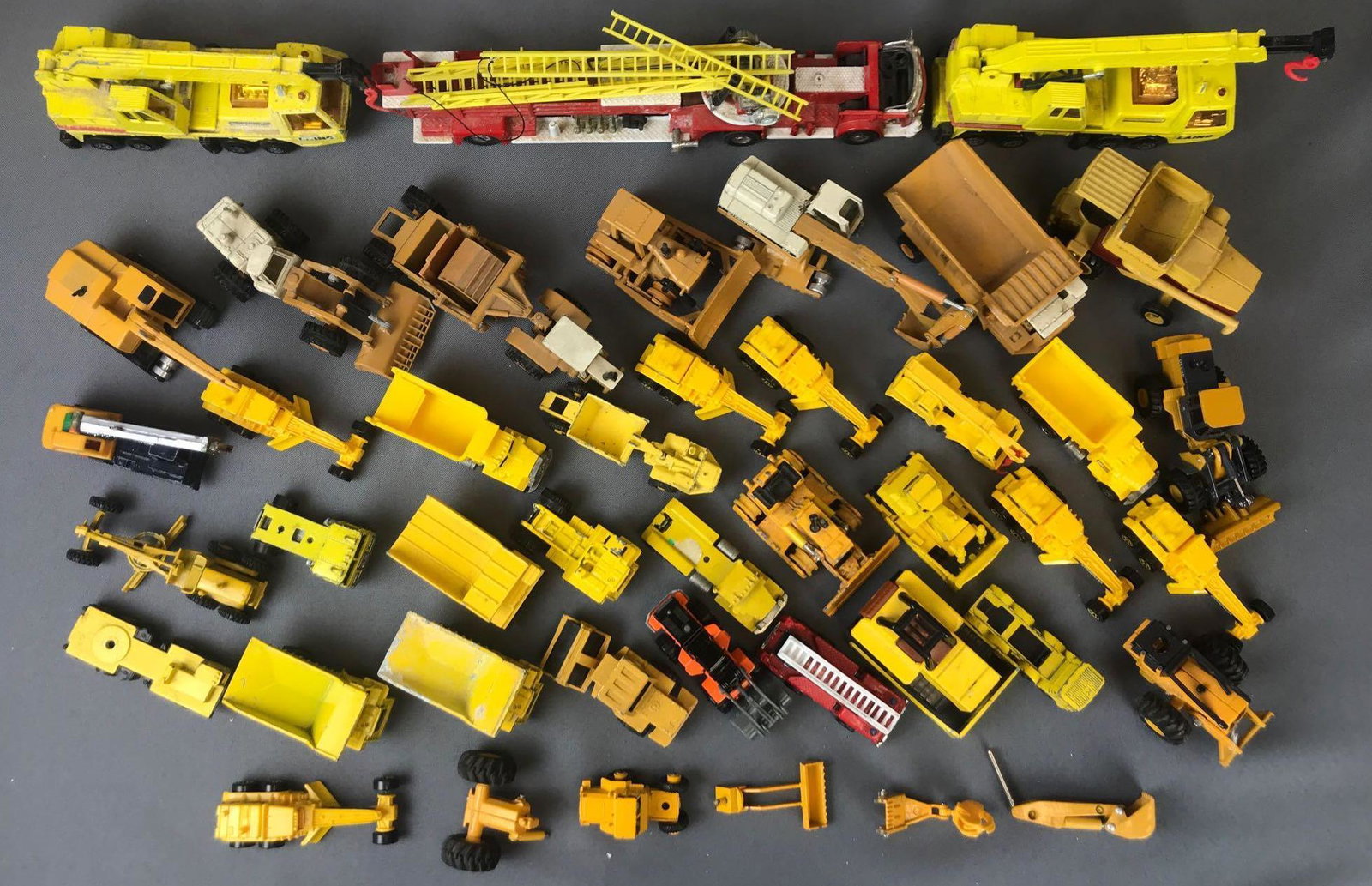 Group of 60+ die-cast construction and emergency (1 of 4)