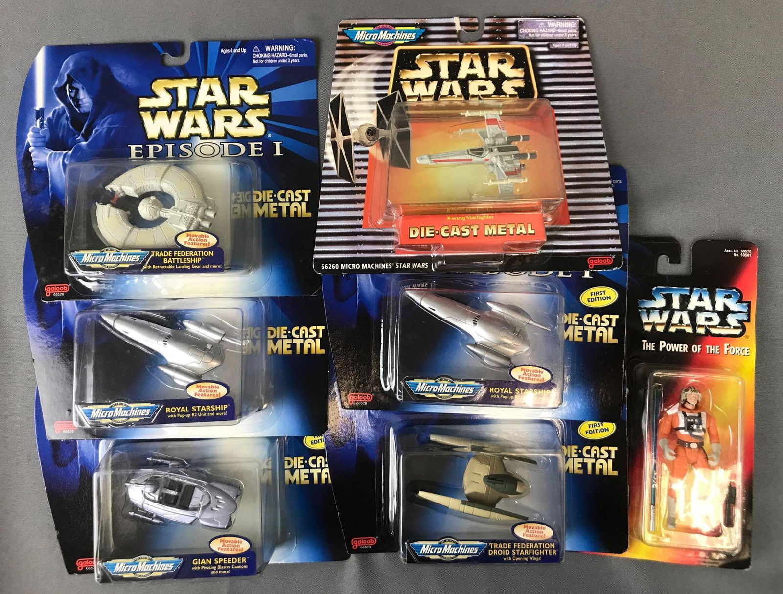 7 piece Star Wars collectibles (1 of 4)