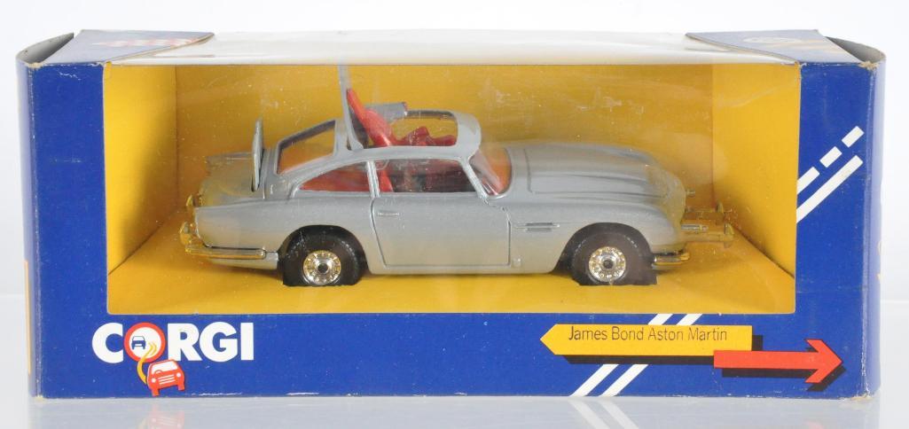 Corgi James Bond 007 Die-Cast Aston Martin in Original: New in Original Packaging, Made in Great Britain