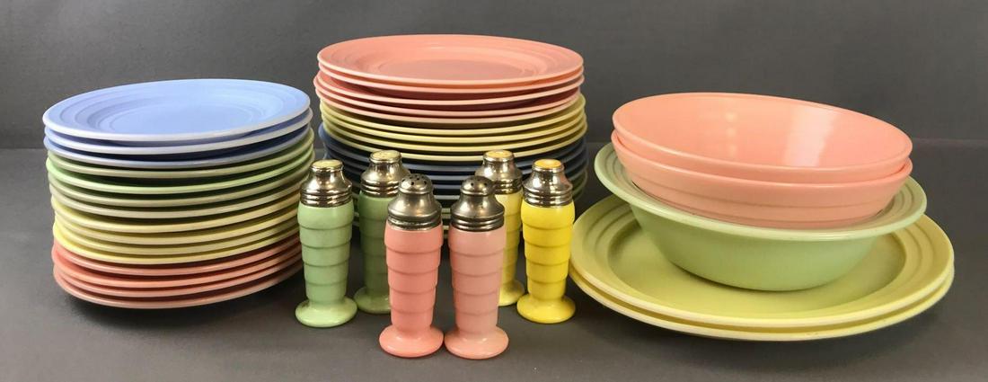 Group of 43 pieces Hazel Atlas Moderntone Platonite: Dinner plates-8.75 inches, platters-12 inches