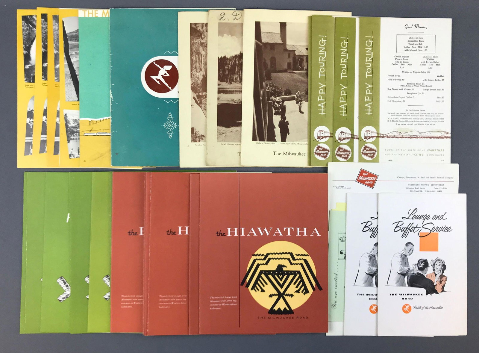 Group of vintage Milwaukee Road menus: Many from the Hiawatha