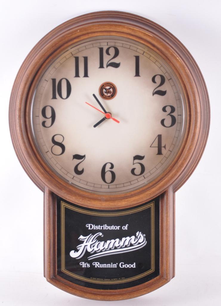 Vintage Hamm's Beer Light Up Advertising Clock (1 of 2)