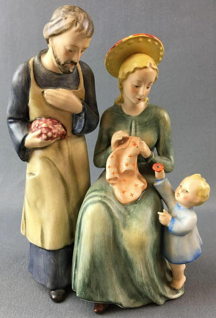 Goebel Hummel Holy Family Figurine: 6 x 8 inches