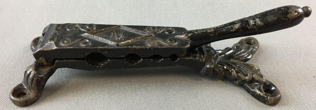 Vintage Cast Iron Cork Squeezer (1 of 4)