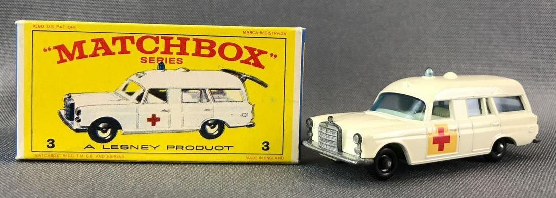 Matchbox No. 3 Mercedes-Benz Binz Ambulance Die-Cast (1 of 10)