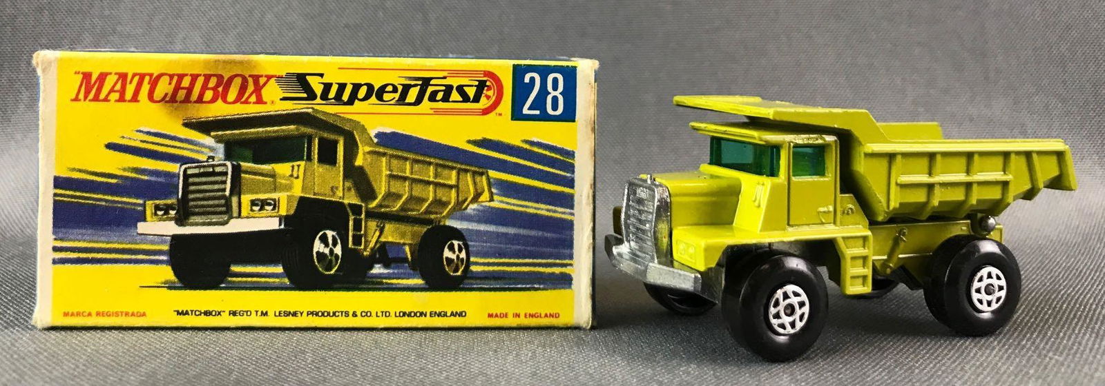Matchbox Superfast No. 28 Mack Dump Truck Die-Cast (1 of 11)