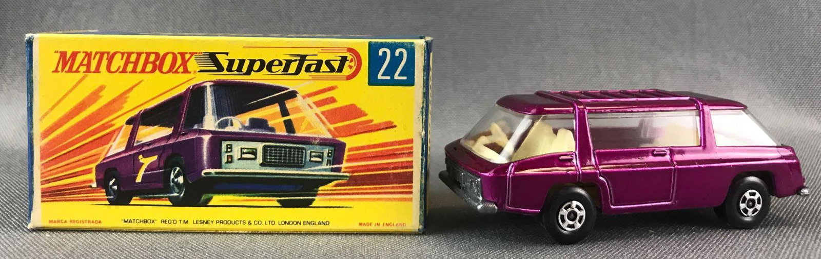 Matchbox Superfast No. 22 Freeman Inner-City Commuter: Purple body, GPW. Some box damage. A Lesney Product. Made in England
