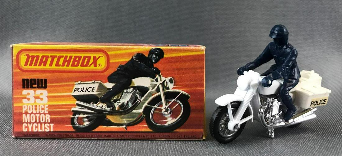 Matchbox Superfast No. 33 Police Motor Cyclist Die-Cast (1 of 9)