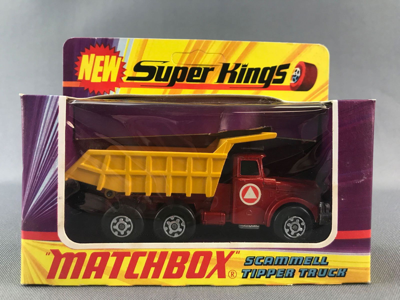 Matchbox Super Kings K-19 Scammell Tipper Truck in (1 of 4)