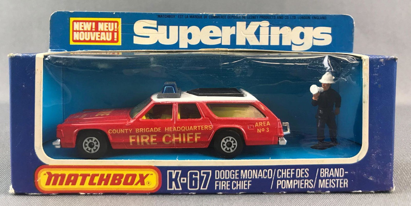 Matchbox Super Kings K-67 Dodge Monaco Fire Chief (1 of 4)