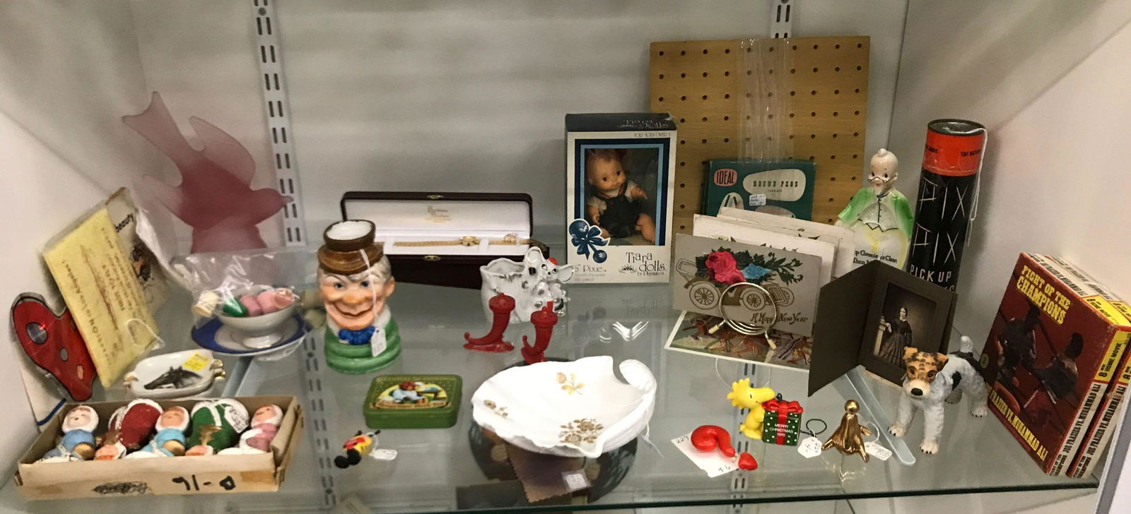 Vintage antique collectible Miscellaneous: Sorry no shipping on this lot. Group of 20 plus items