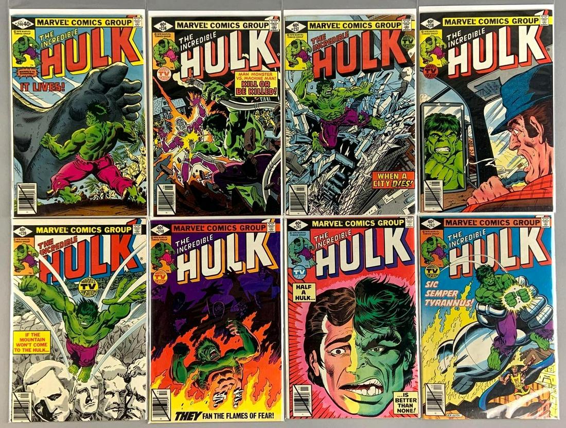 Group of 8 Marvel Comics The Incredible Hulk Comic (1 of 5)