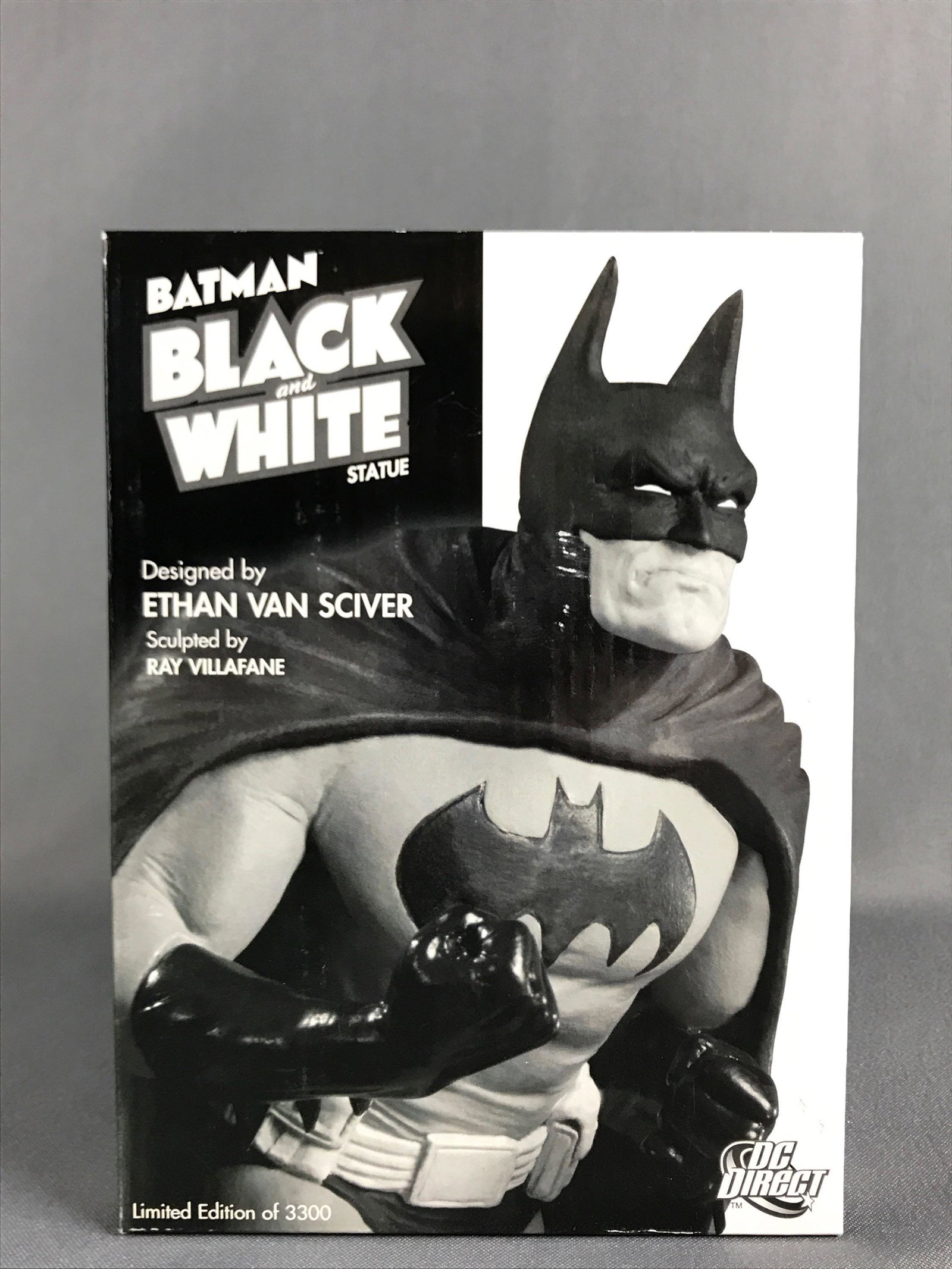 Batman Black and White Statue (1 of 5)