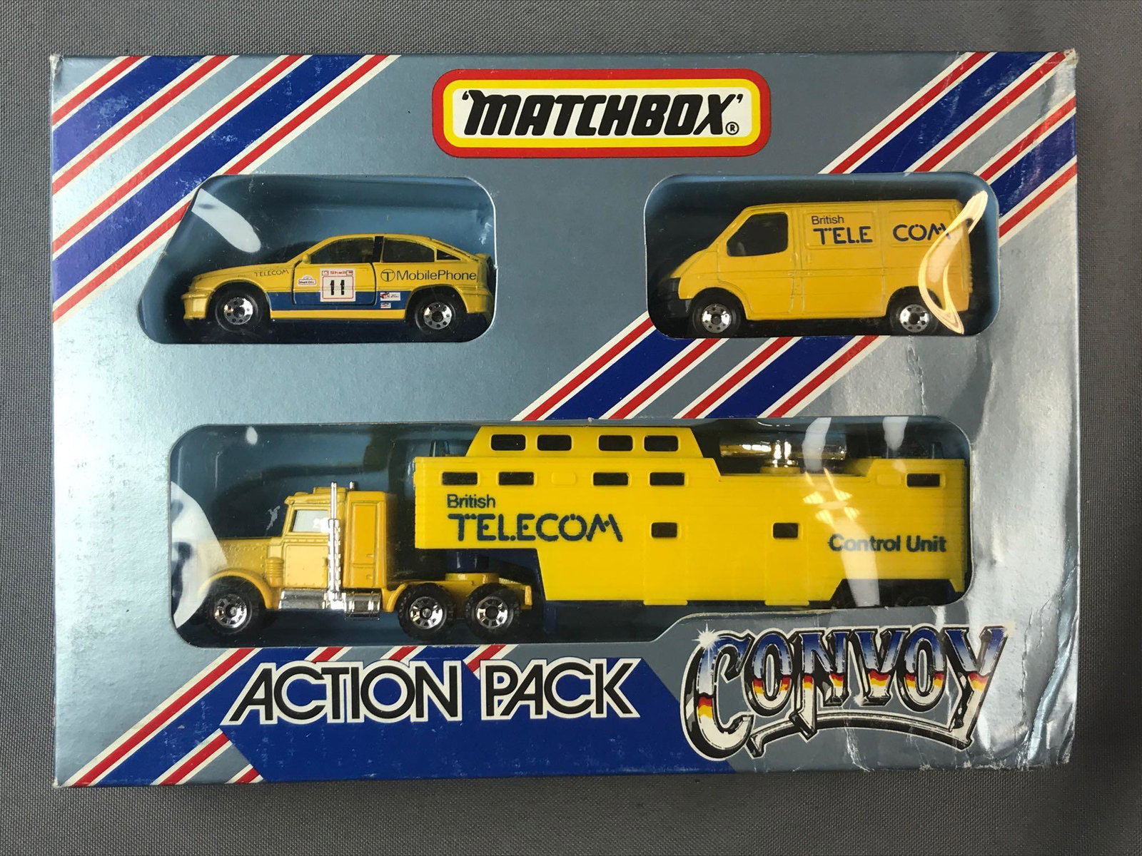 Matchbox Action Pack Convoy No. CY206 Die-Cast Vehicle: British Telecom car, Van, and Tractor Trailer set. Made in Macau