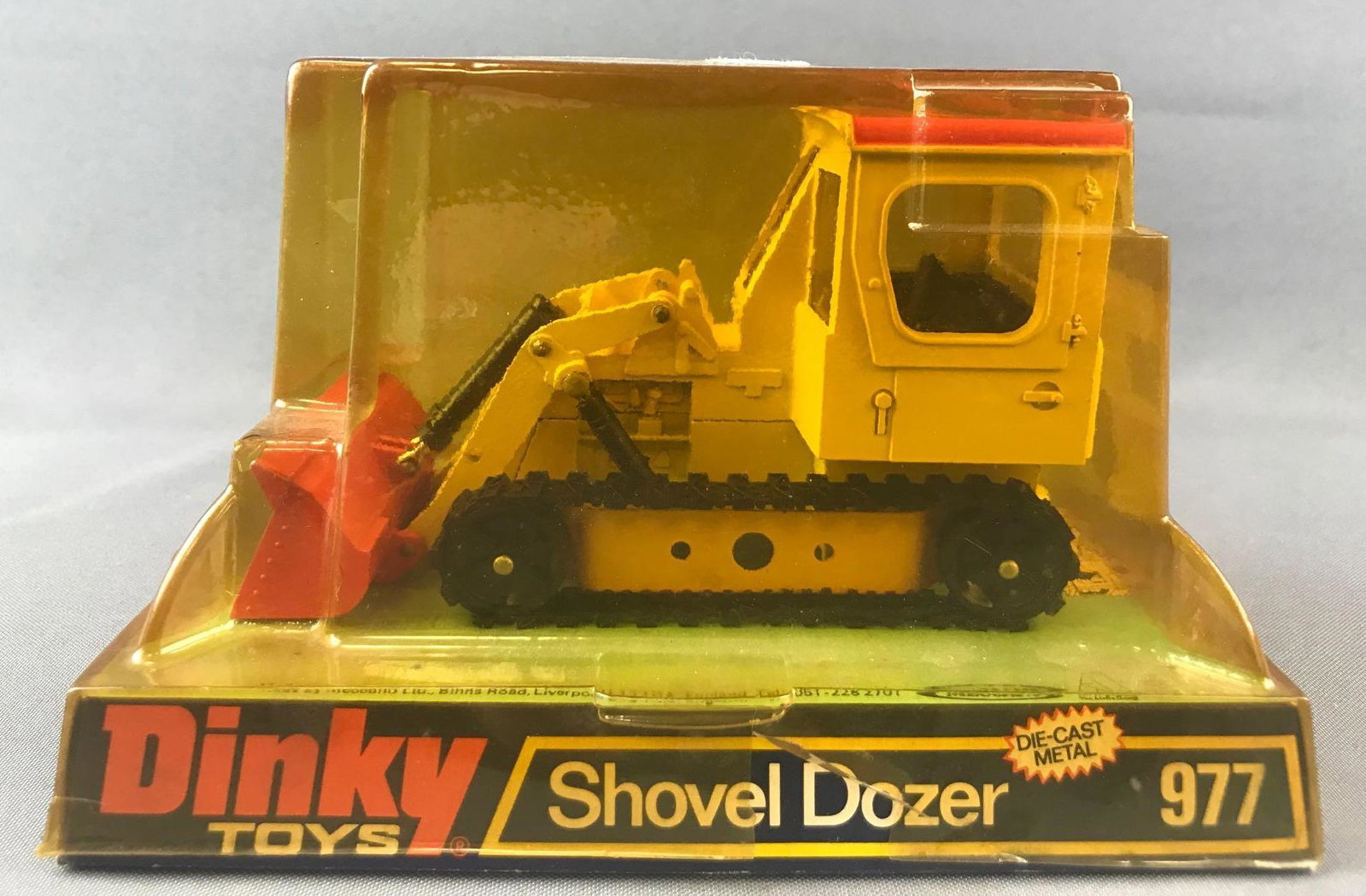 Dinky Toys No. 977 Shovel Dozer Die-Cast Vehicle: New in original packaging