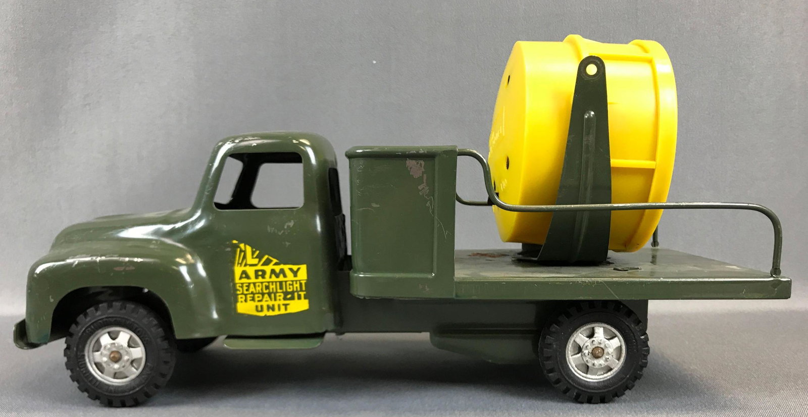 Buddy L U.S. Army Pressed Steel Searchlight Repair-It: Pressed steel 15 x 7 1/2 inches 1957 some scratches