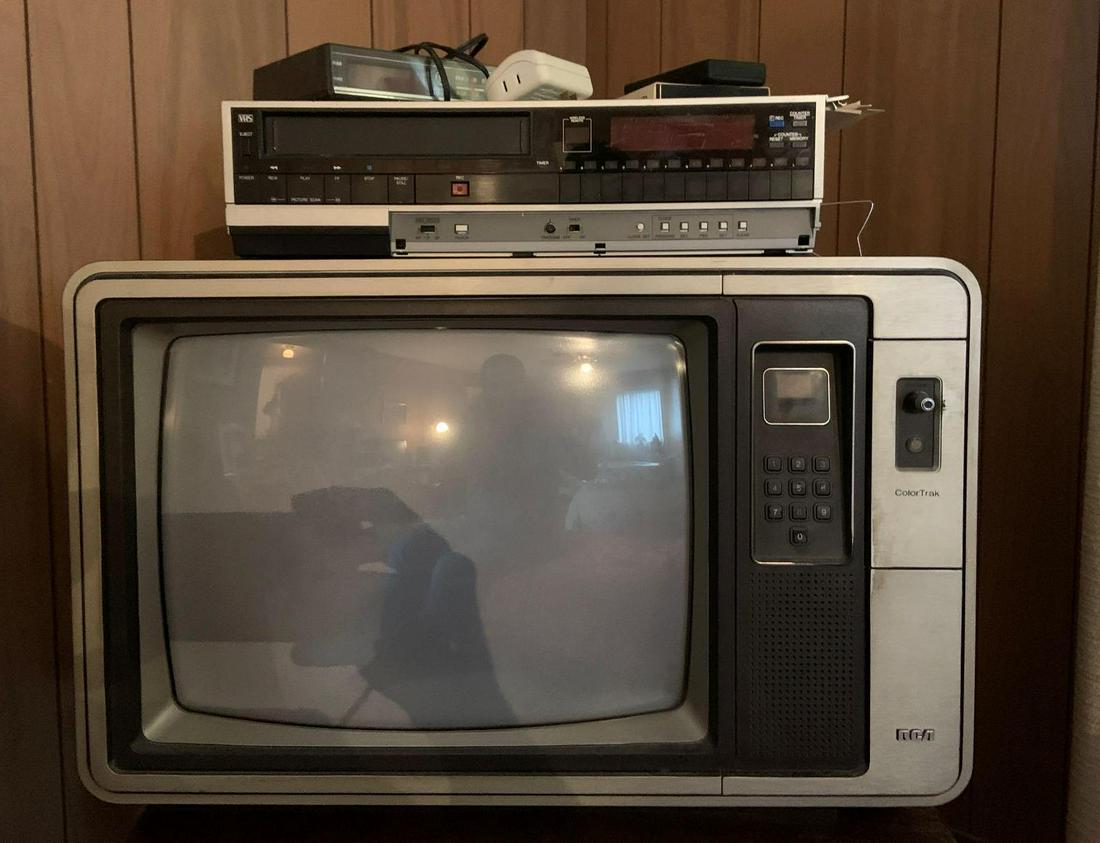 Vintage RCA CRT Television: 24 x 17 inches; untested. Shipping is not available for this lot. Pick up only. (Large or heavy items can be transferred to our Gallery for an additional fee.)