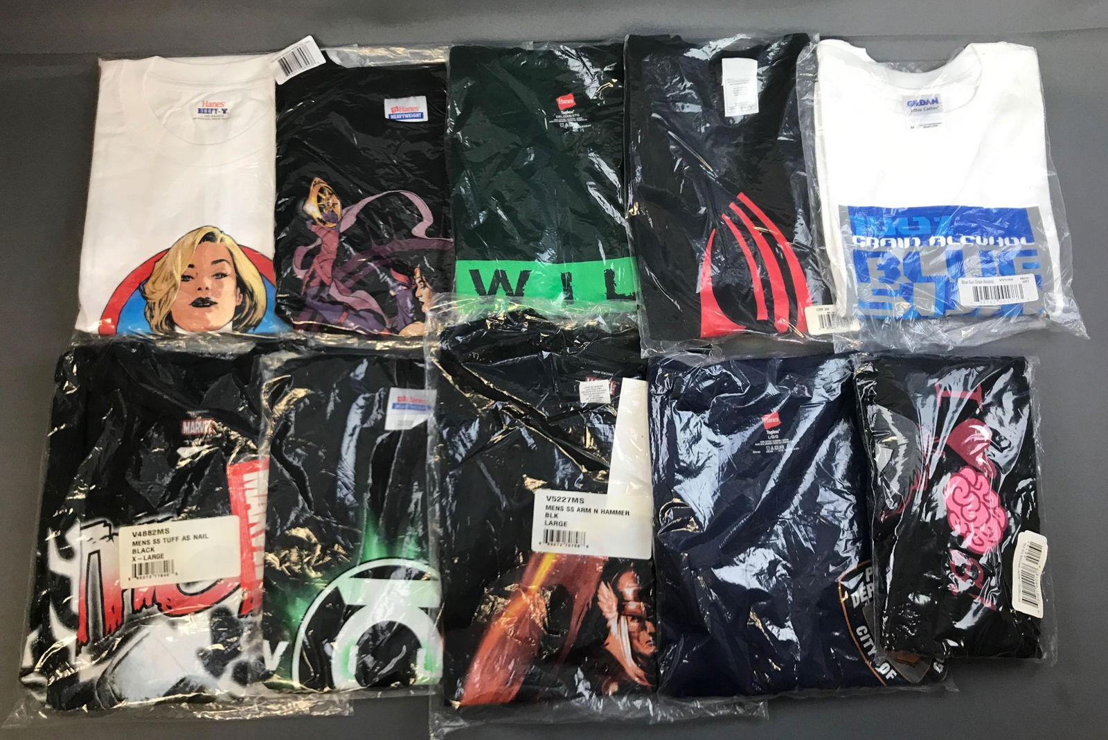 Group of 10 T-shirts including Thor, Wonder Woman: Sizes from M to 2XL. Green lantern, Gotham, zombies and more