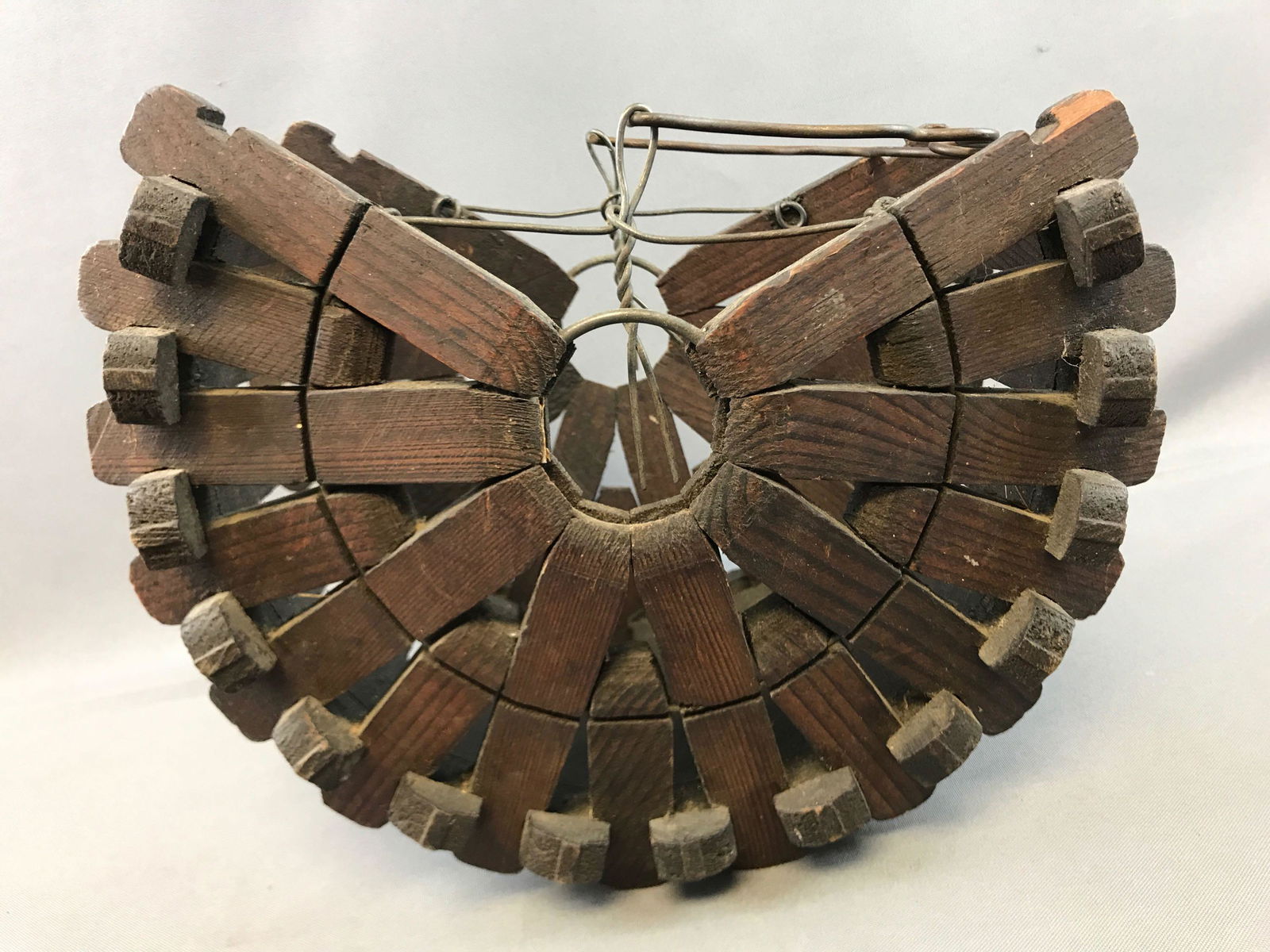 Antique (1920) Interlocking Pine Clothespin Basket (1 of 3)