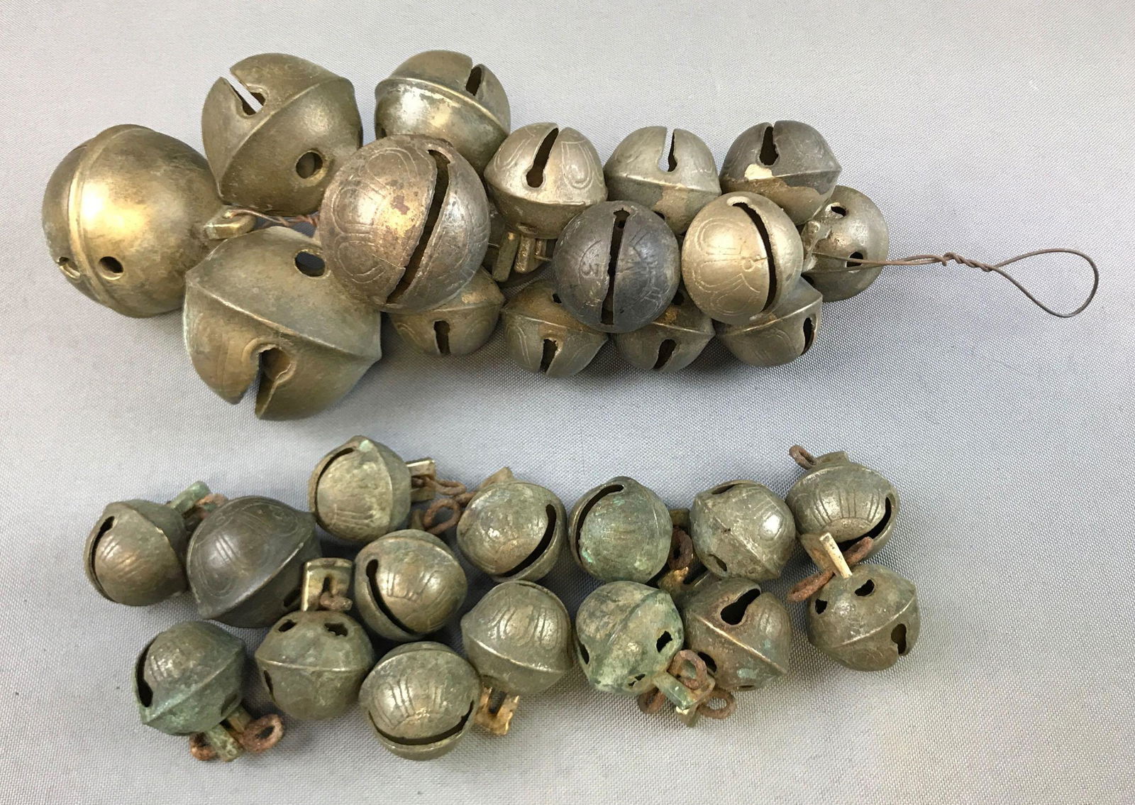 Group of Small/Medium Size Antique Brass Sleigh Bells (1 of 4)