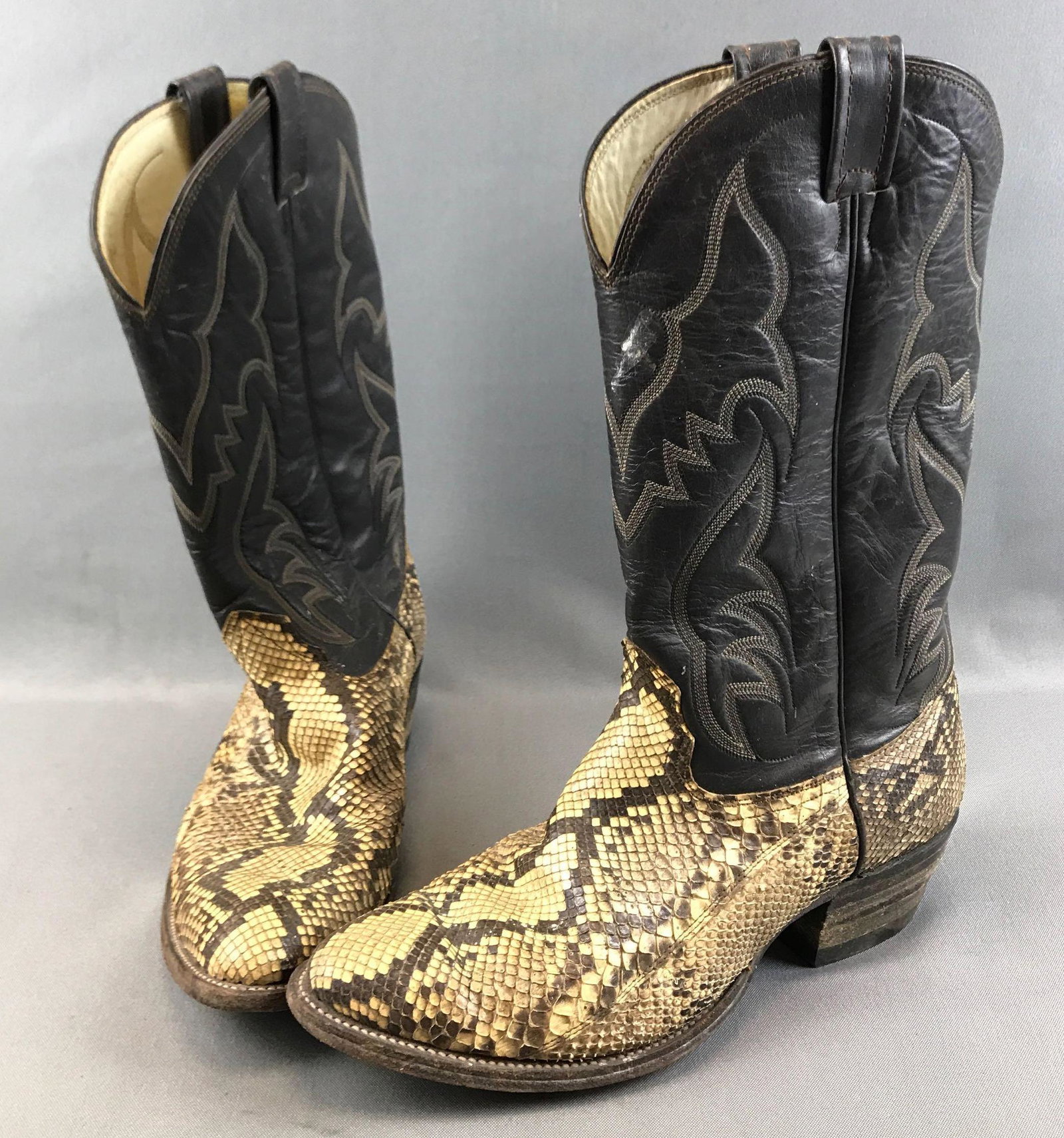 Vintage "Nocona" Snakeskin Cowboy Boots: Size 10D
