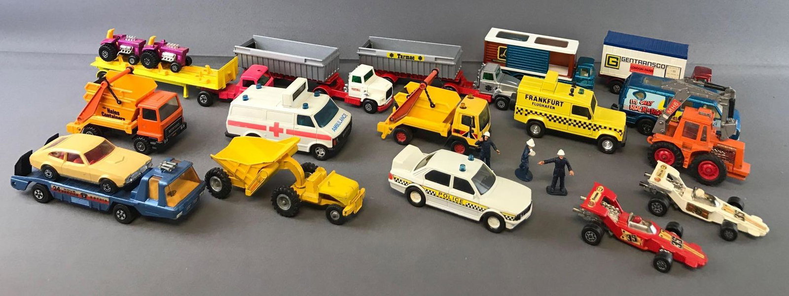 Group of 19 Matchbox Die-Cast Vehicles and more: King Size, Speed Kings, Super Kings