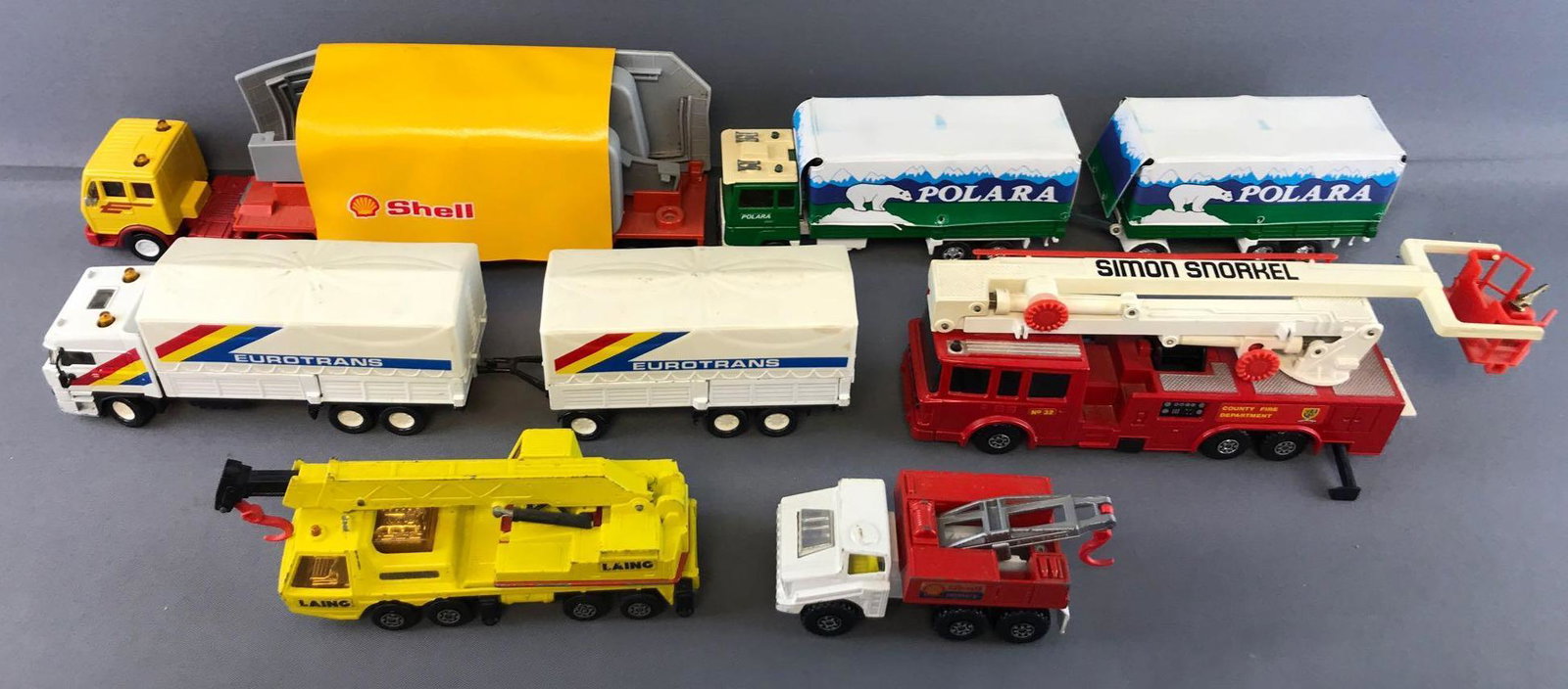 Group of 6 Matchbox Die-Cast Vehicles: Super Kings, Battle Kings