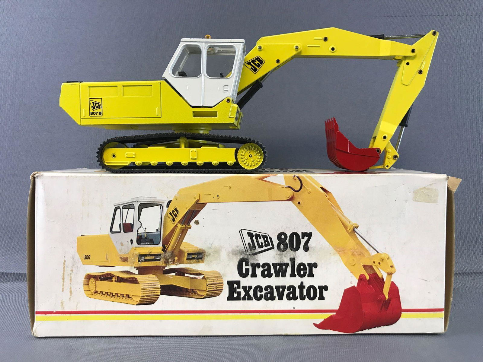 NZG No. 141 JCB Crawler Excavator Die-Cast Vehicle in: Some damage to packaging