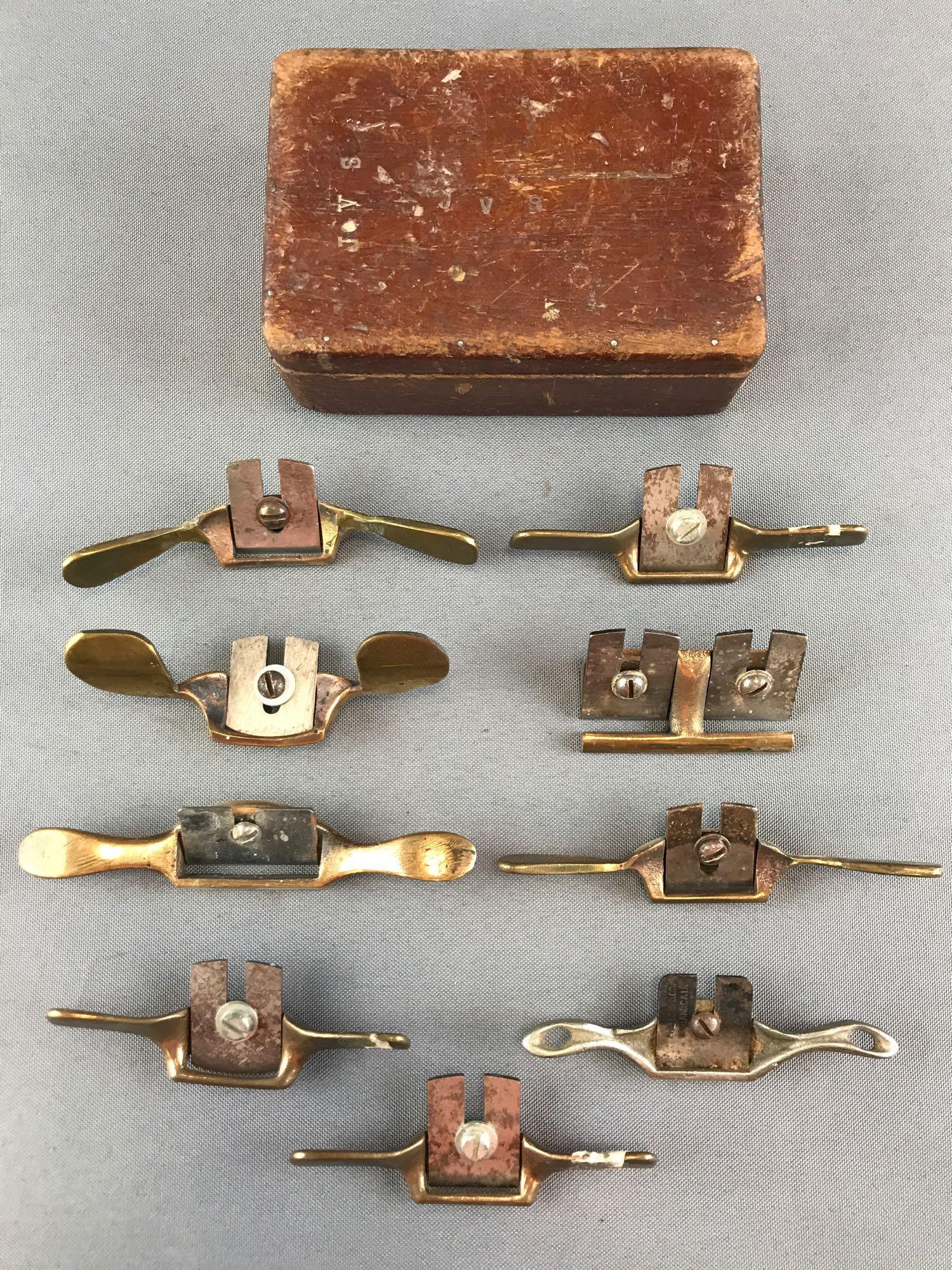 Set of 10 : Vintage Spokeshaves in Fitted Wooden (1 of 9)