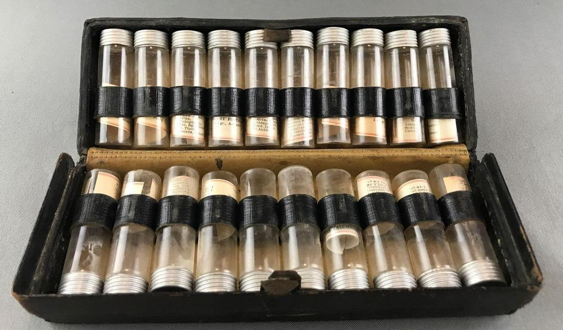 Antique "Upjohn" Traveling Physicians Apothecary Kit - (1 of 14)