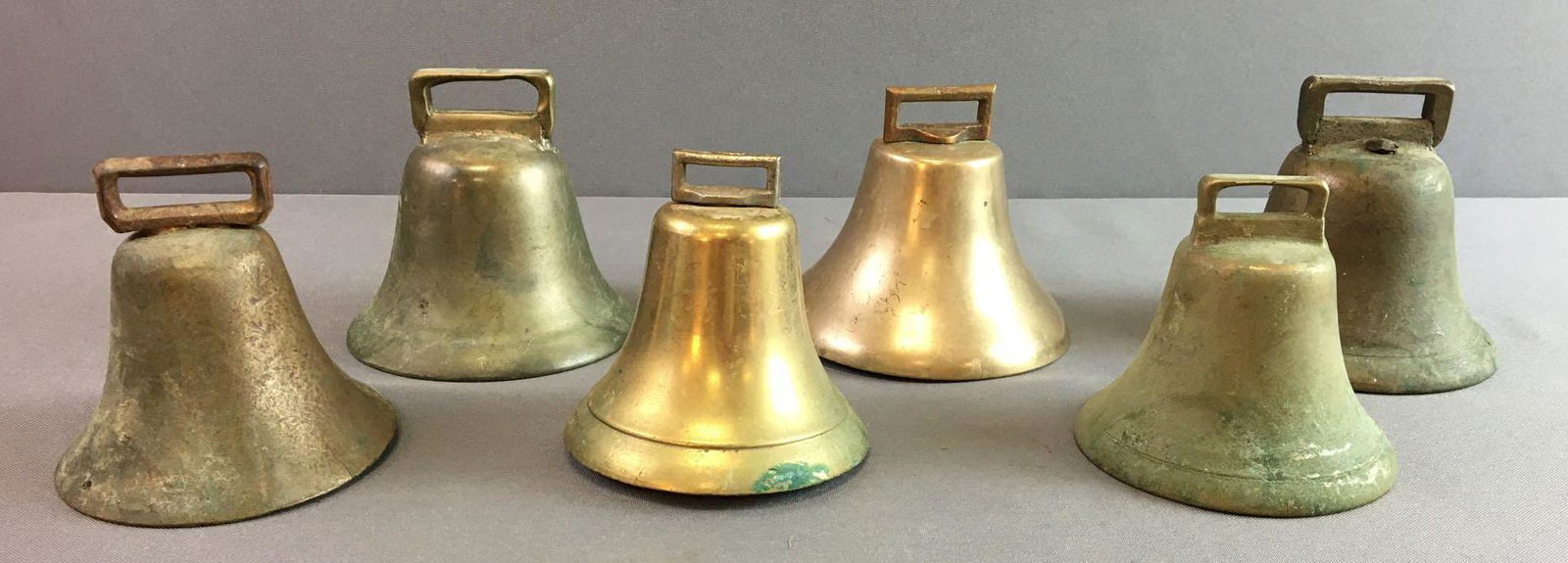 Group of 6 : Large Antique Brass Sleigh Bells (1 of 5)