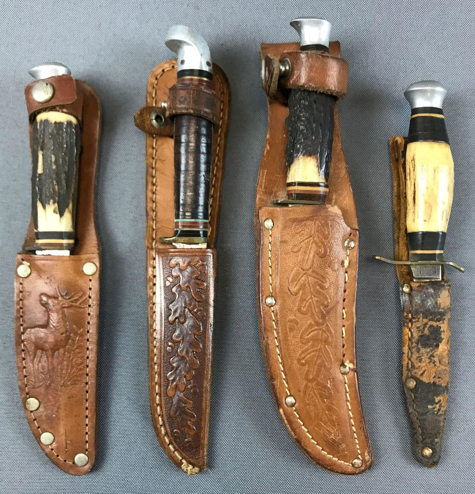 Group of 4 : Vintage Knives in Leather Sheaths (1 of 4)
