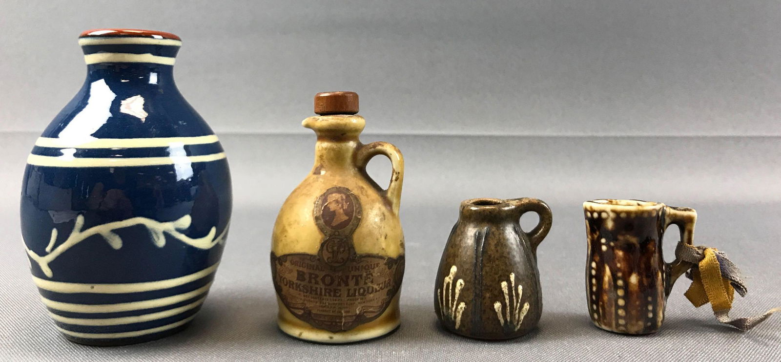 Group of 4 : Small Pottery Items - Vase and Jugs/Mugs (1 of 5)