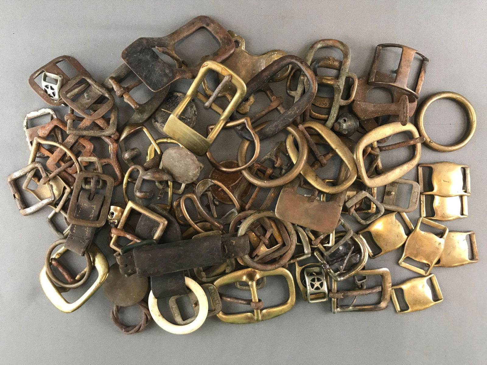 Large Group of 100+ Pieces : Assorted Horse Brass, (1 of 4)