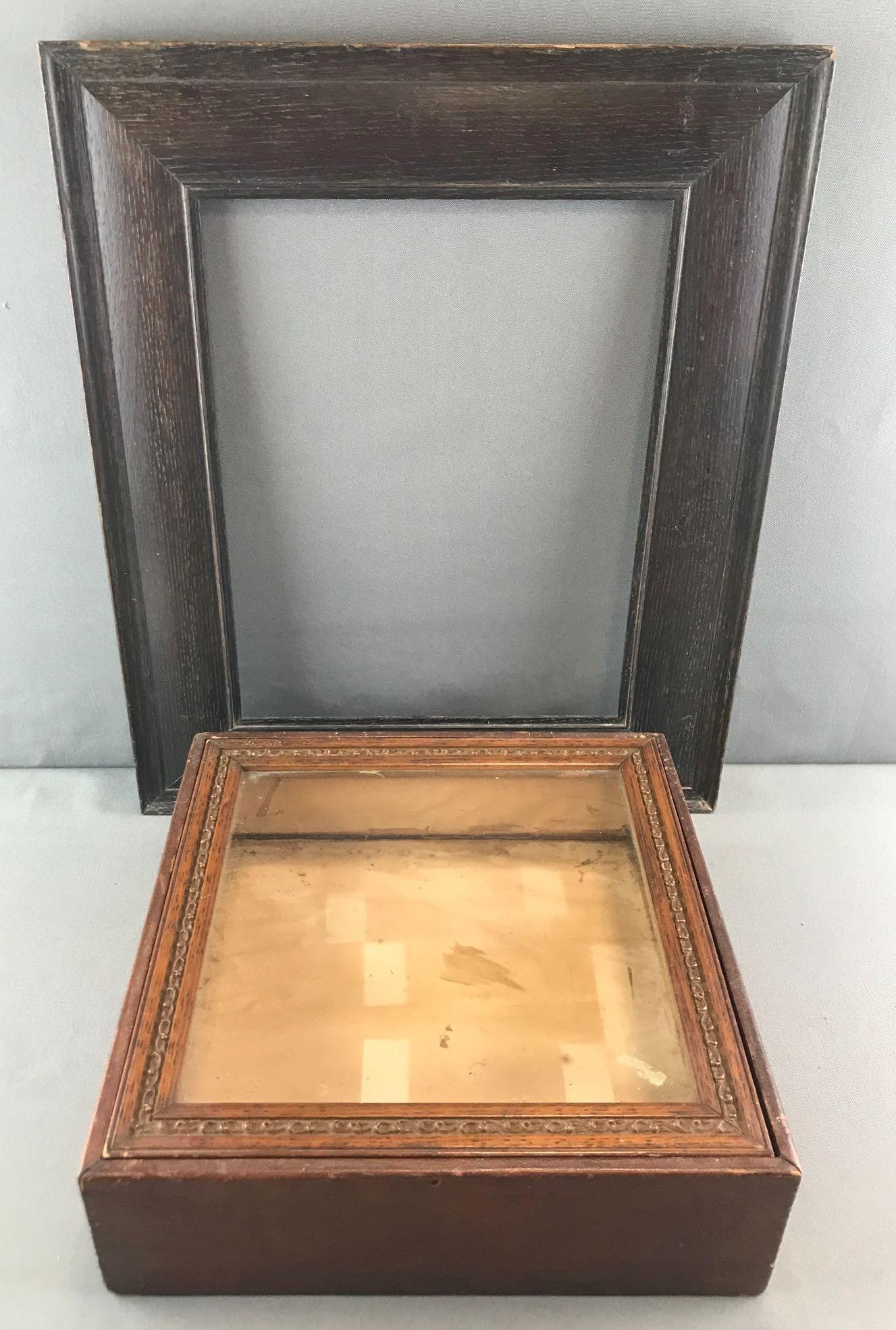 Group of 2 Pieces : Vintage Wooden Frame + Shadow Box (1 of 7)