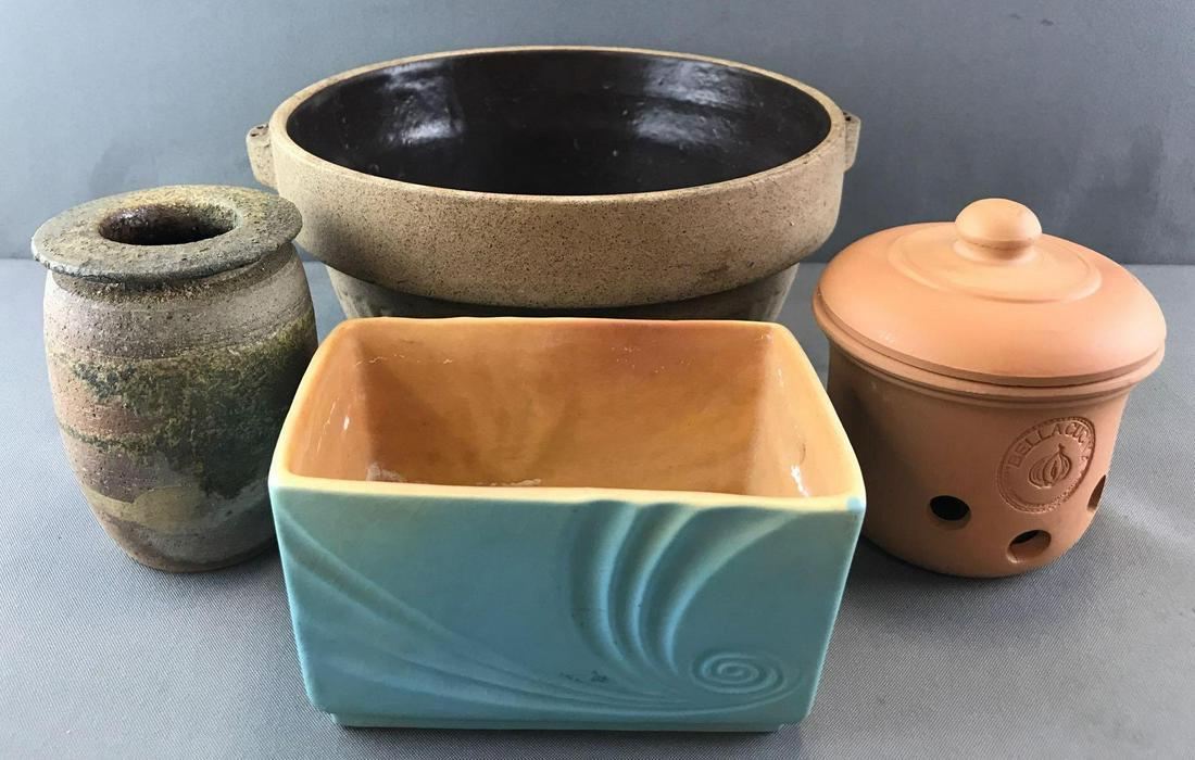 Group of 4 Pieces : Vintage Pottery - Roseville (91-6), (1 of 12)