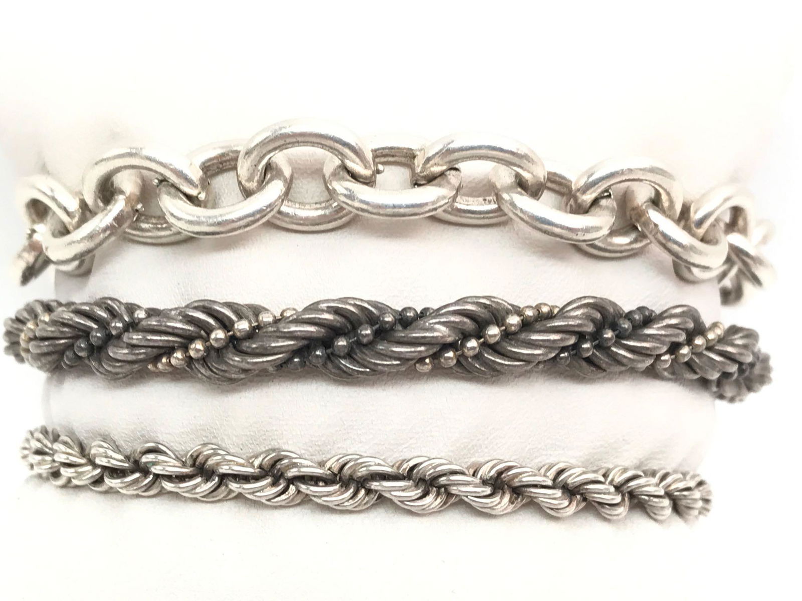 Lot of 3 : Vintage Sterling Silver Chain Bracelets -: Lot of 3 : Vintage Sterling Silver Chain Bracelets - Rope and Round Link. Each of the vintage sterling silver bracelets in this lot are 7 inches in length. The wider rope and ball link chain bracelet