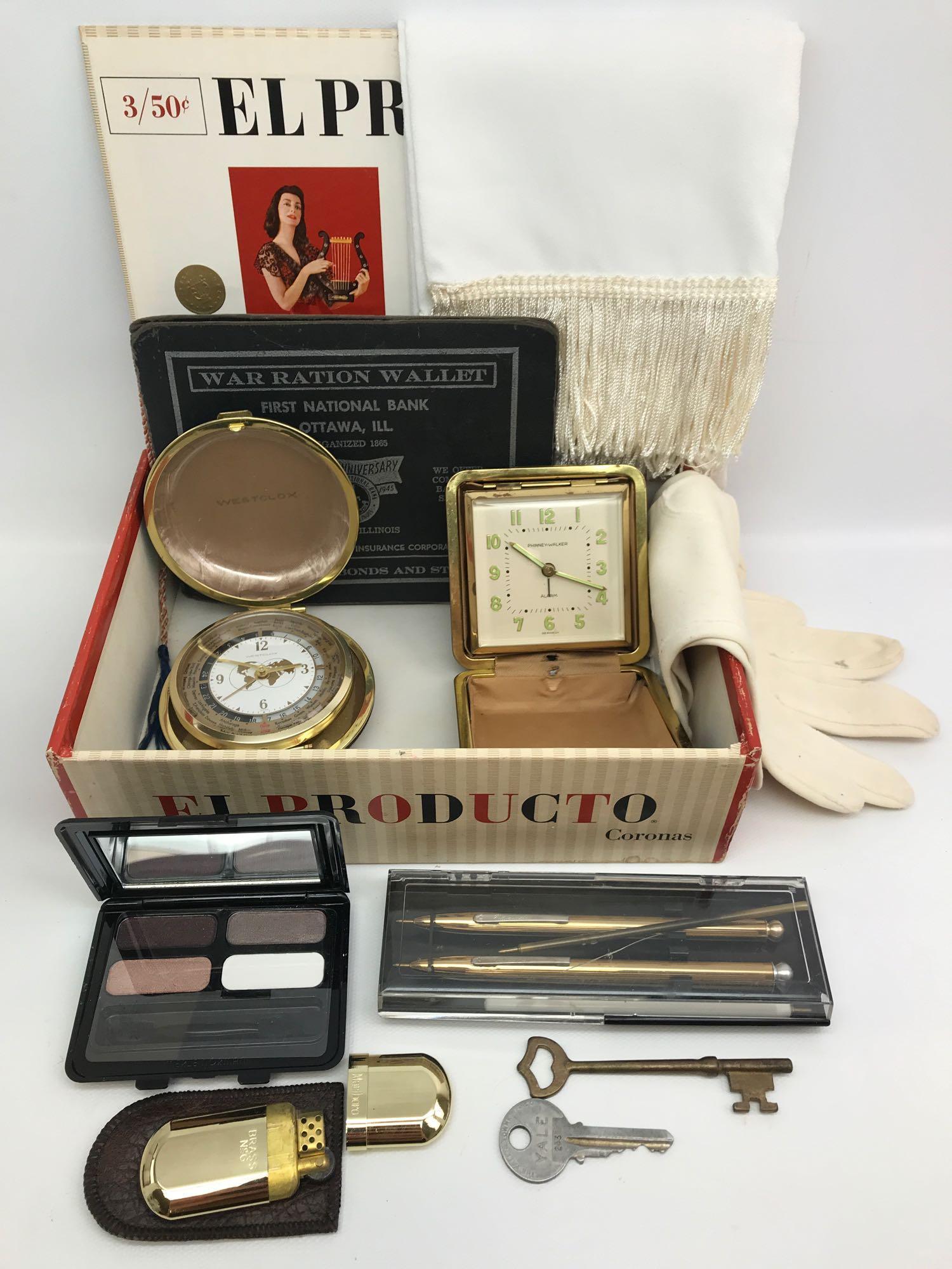 Vintage WWII Ration Wallet + Keys, Clocks and Gloves (1 of 13)